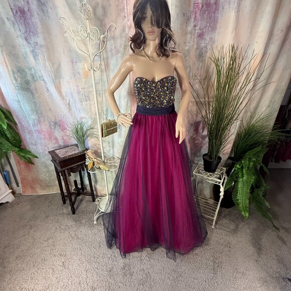 📌Maggie Sottero Flirt Richly Beaded Strapless Tulle Prom -Ball  - Formal Gown - Picture 1 of 16